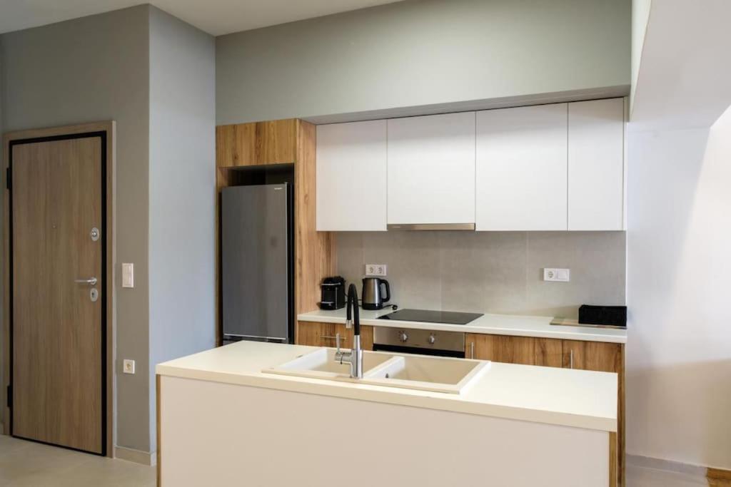 Апартаменты Modern Pangrati Flat! Афины Экстерьер фото