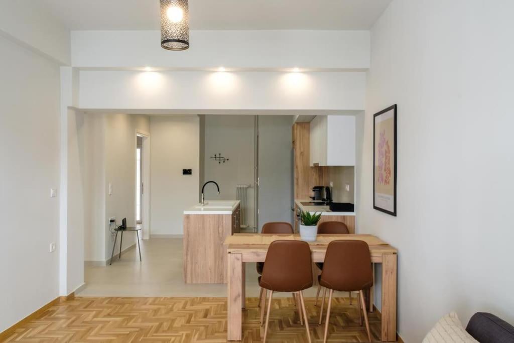 Апартаменты Modern Pangrati Flat! Афины Экстерьер фото