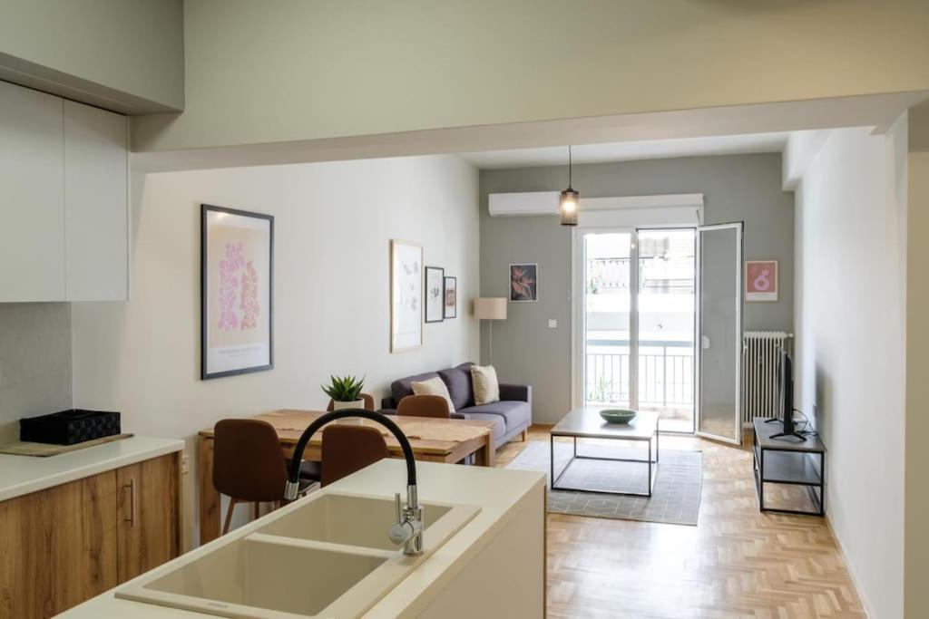Апартаменты Modern Pangrati Flat! Афины Экстерьер фото